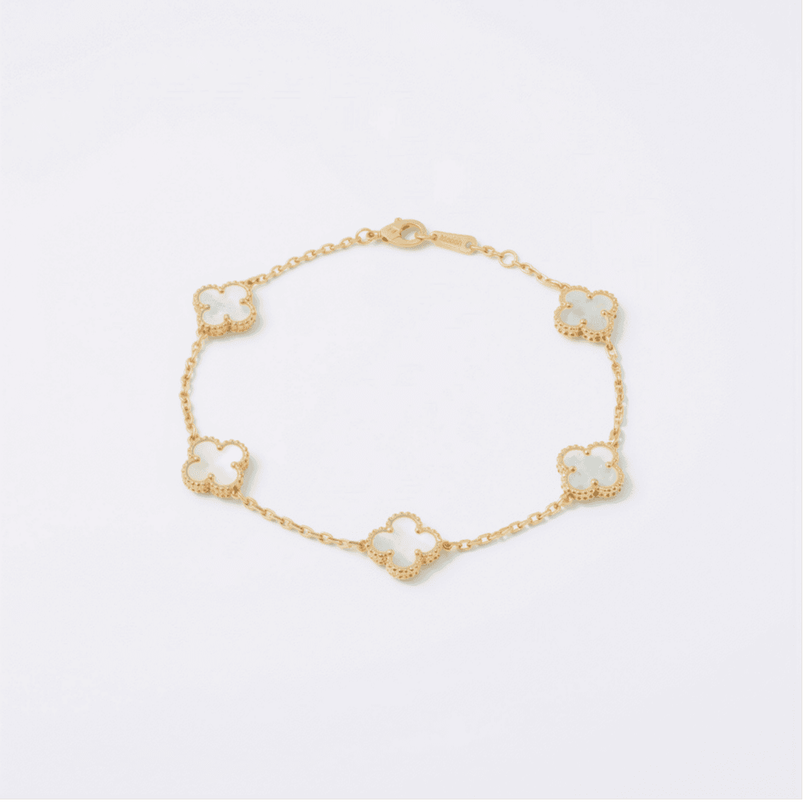 دستبند ونکلیف پنج گل صدف سفید عکس محصول